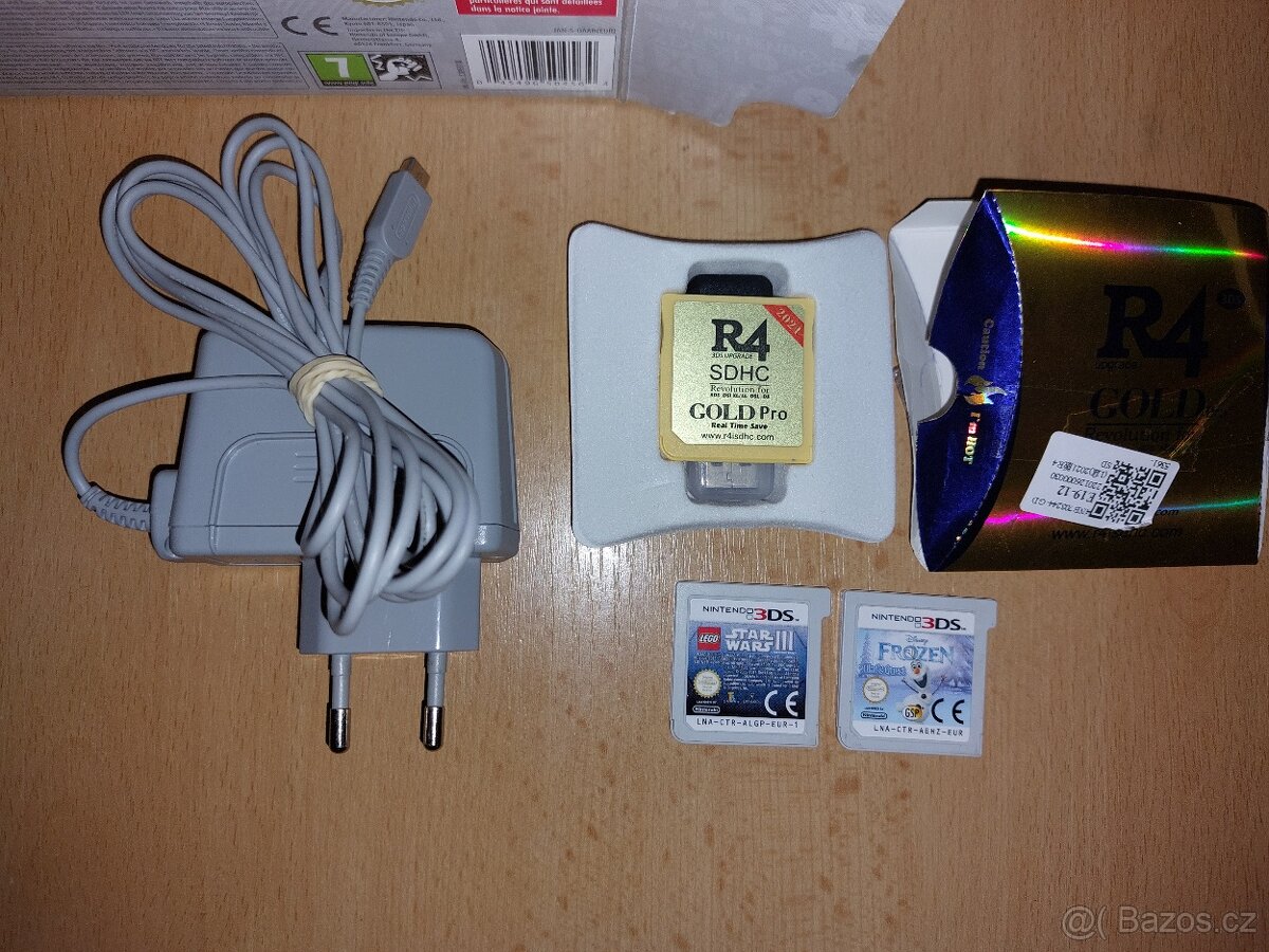 Nintendo 2DS XL + 3 hry + Emulační karta na free hry - 3