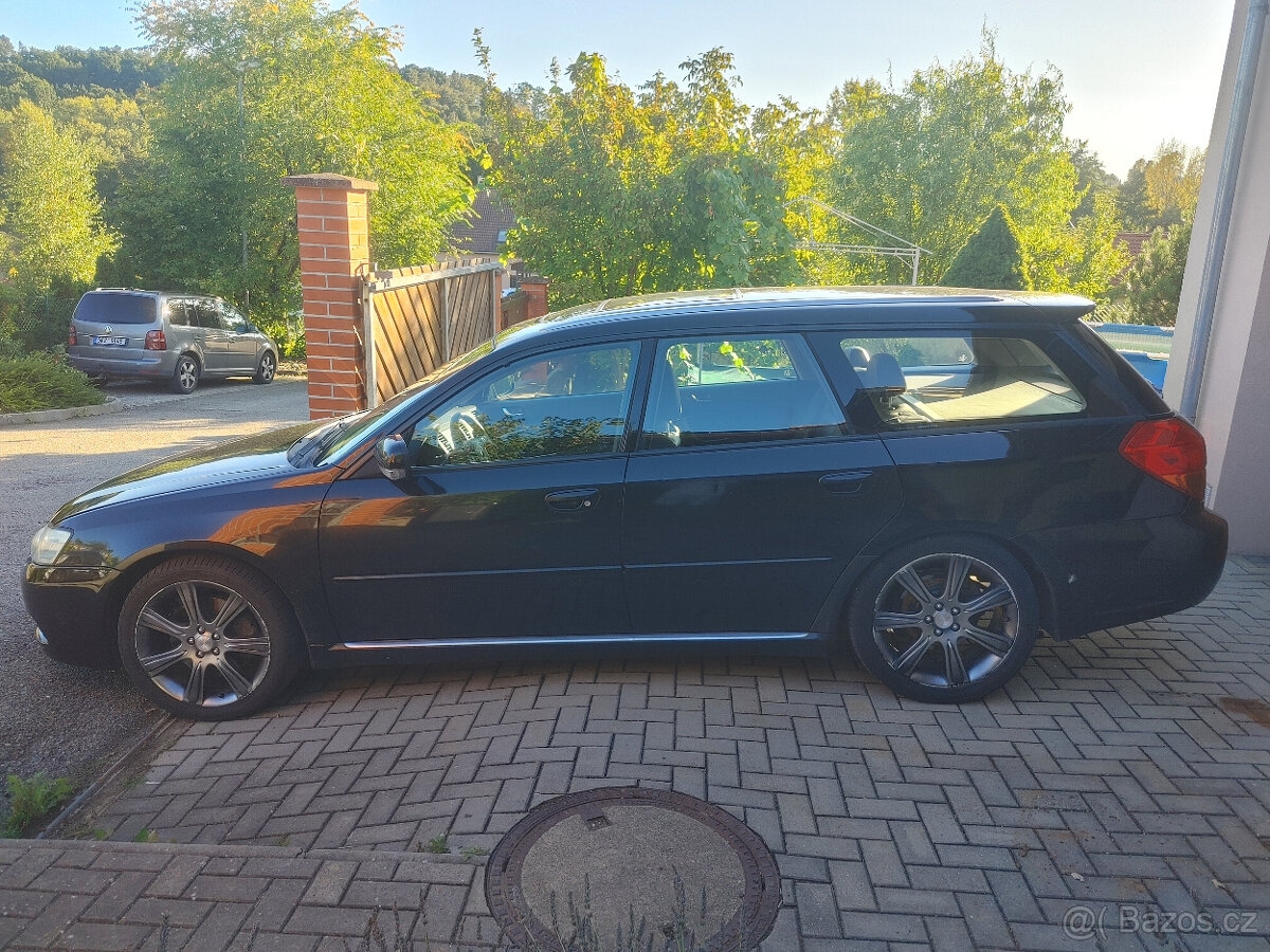 Subaru Legacy 3.0R Spec B–6MT, 180 kW – radost ze řízení - 3