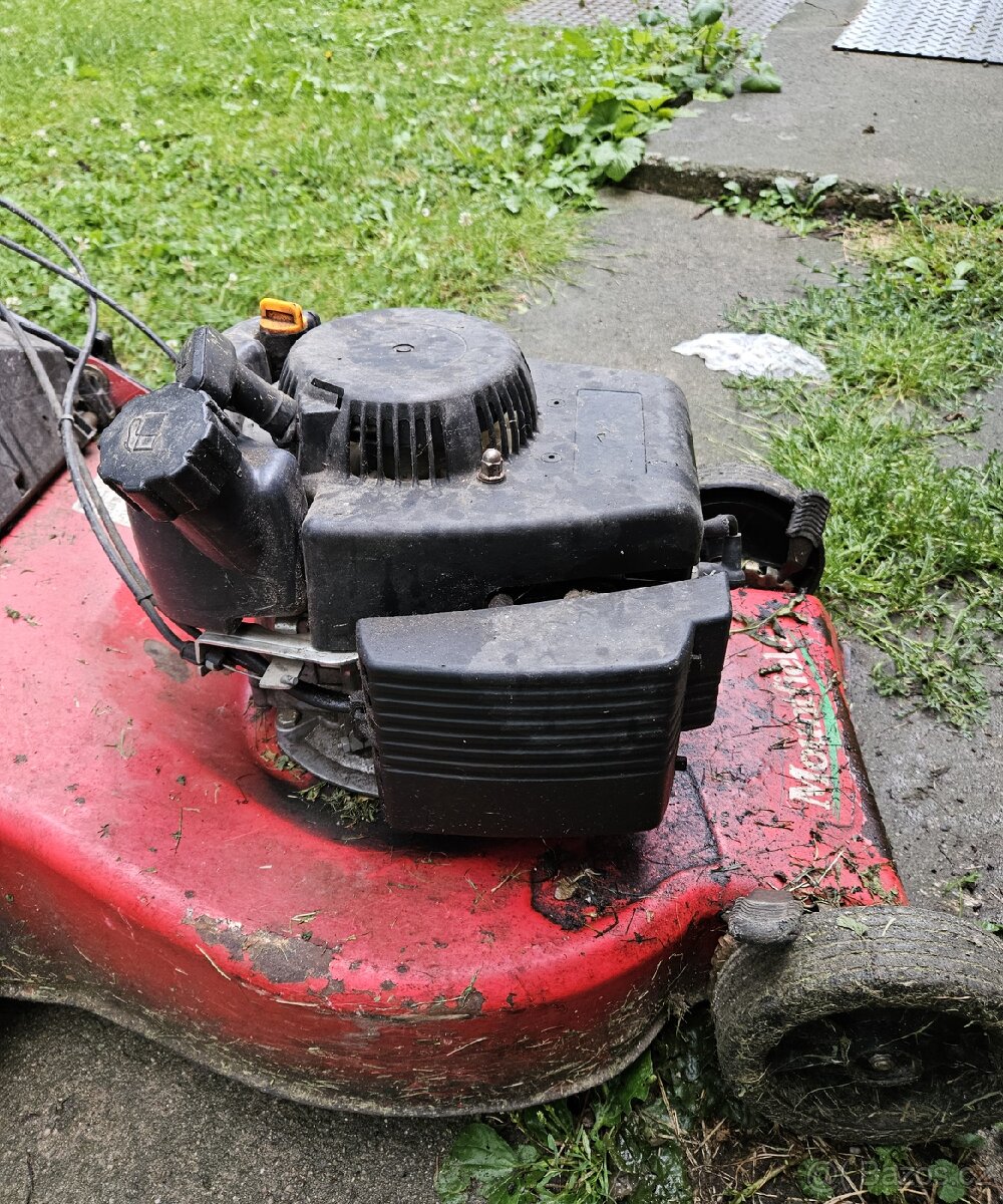 Sekačka na díly , motor OK - 3