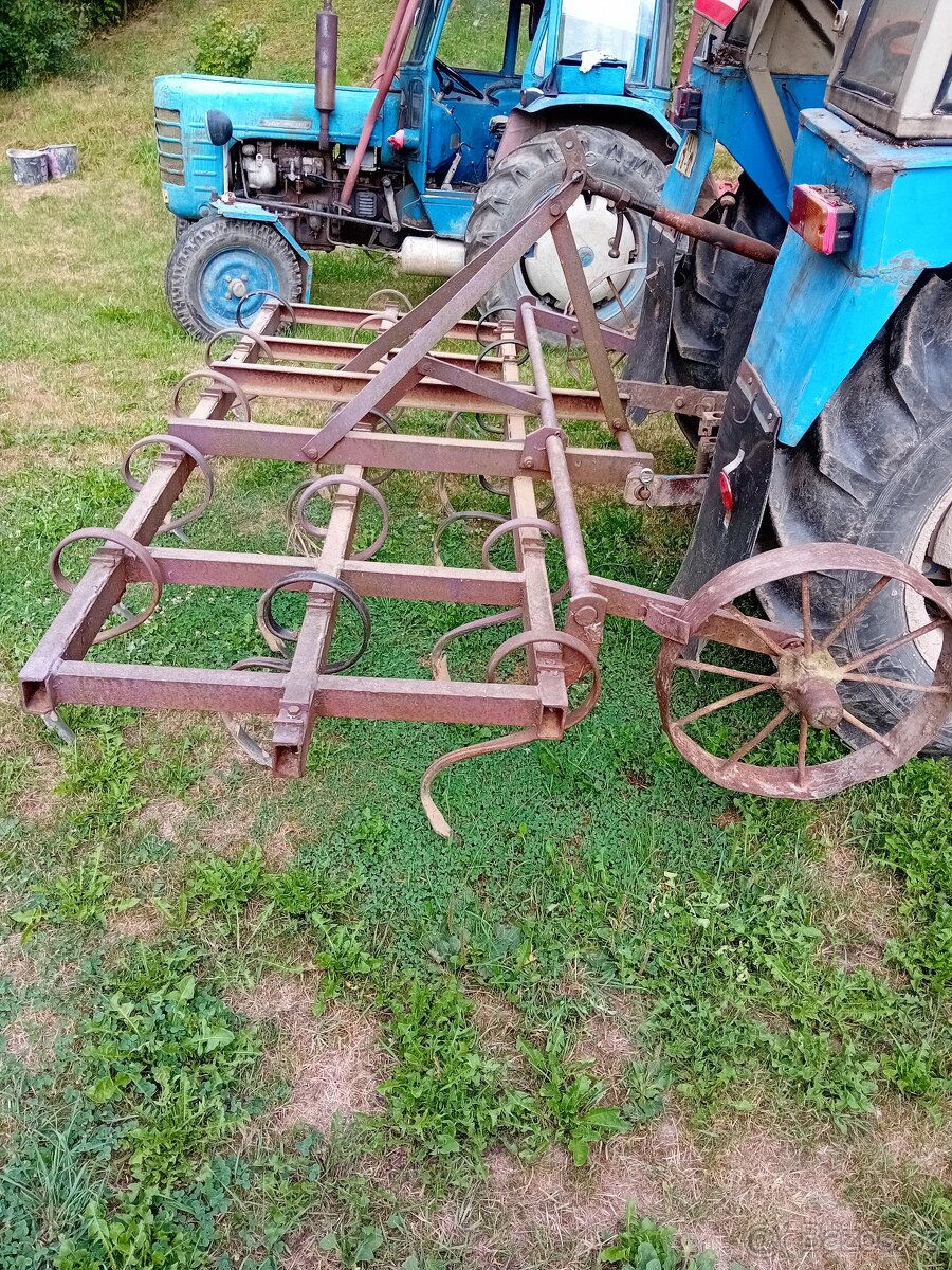 Kultivátor záběr 2,5 m - 3