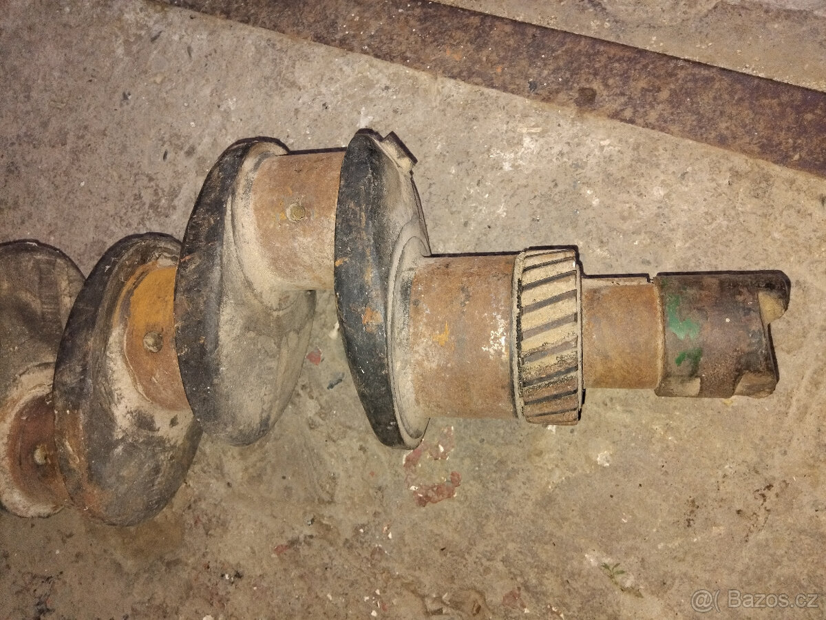 Zetor super kliková hřídel - 3