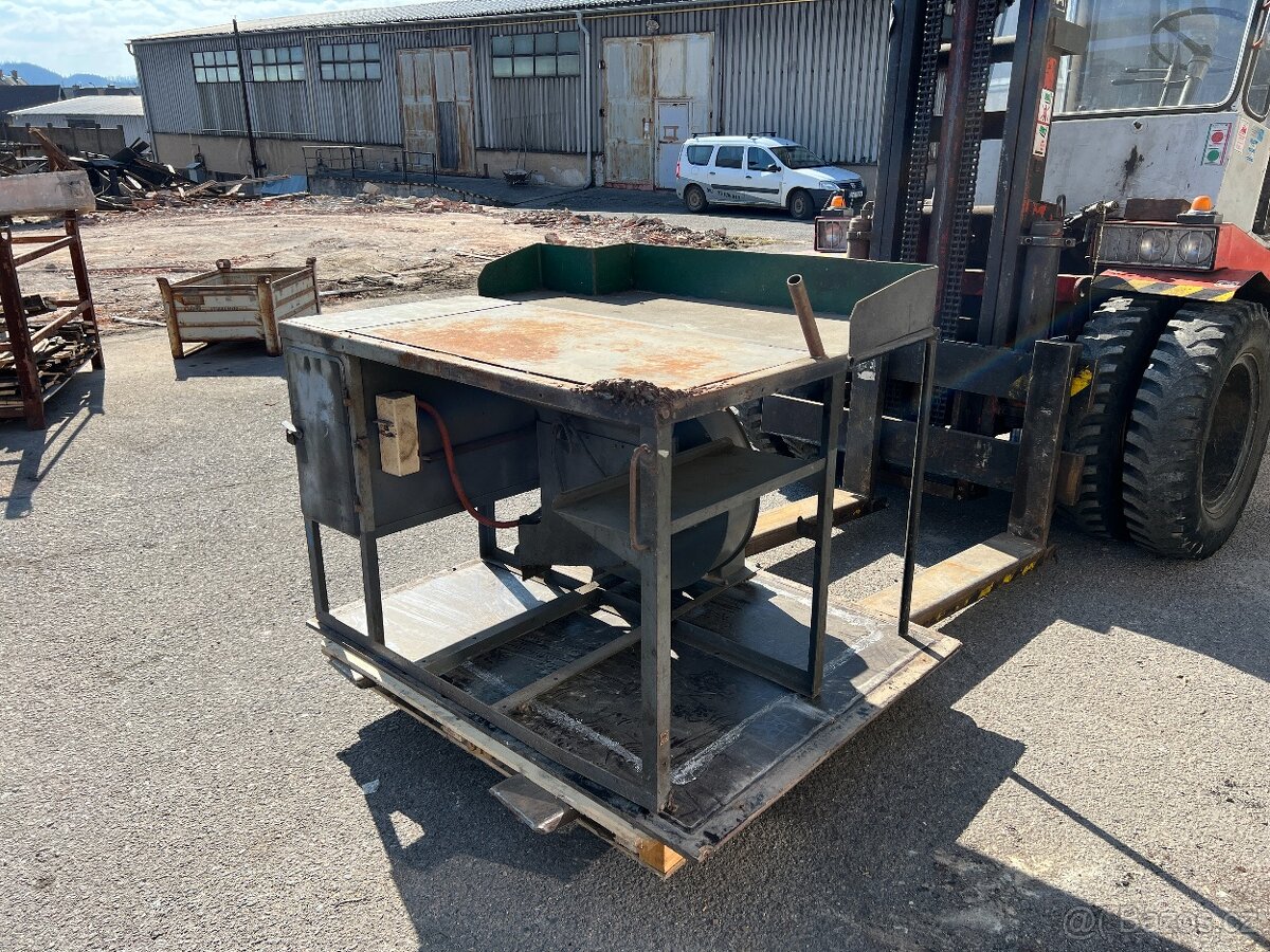 Svářecí stůl s odsáváním, typ SSW-24 - 3