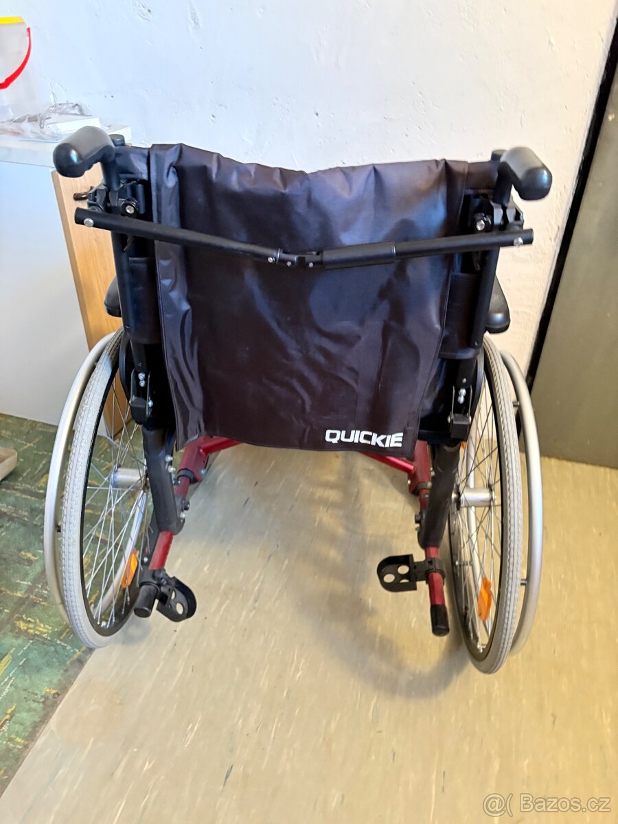 Mechanický invalidní vozík - 3