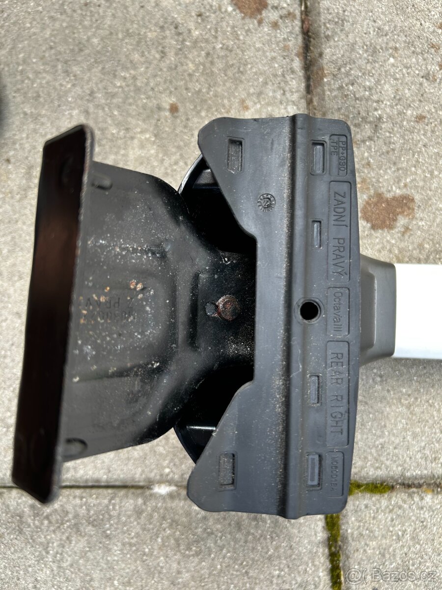 střešní nosič Octavia III Liftback - 3