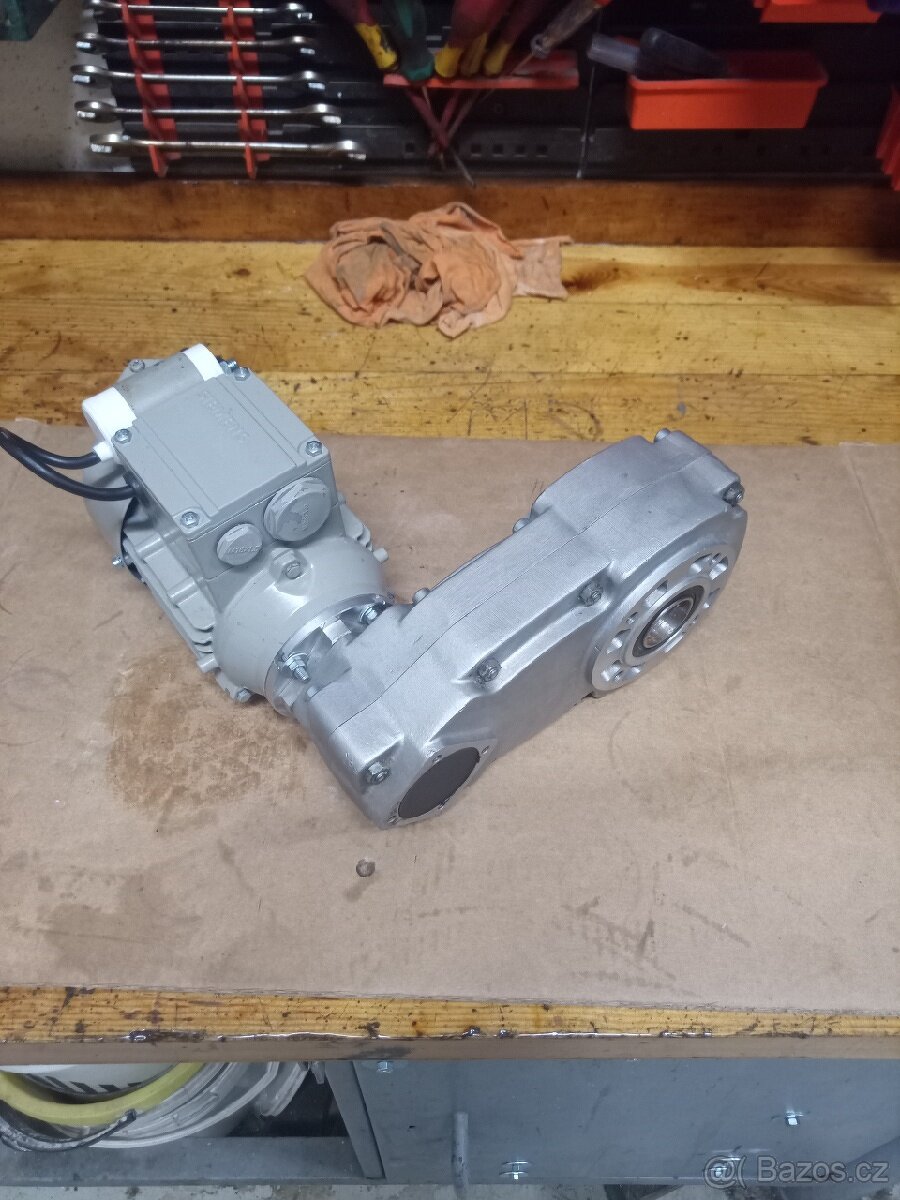 Převodovka kotle podavač Viadrus,Benekov,Kovarson,Dakon - 3