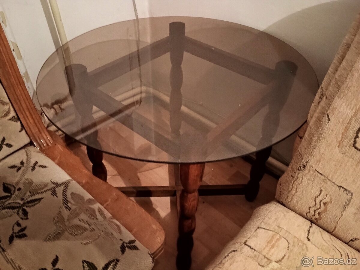 Konferenční stolek - 3