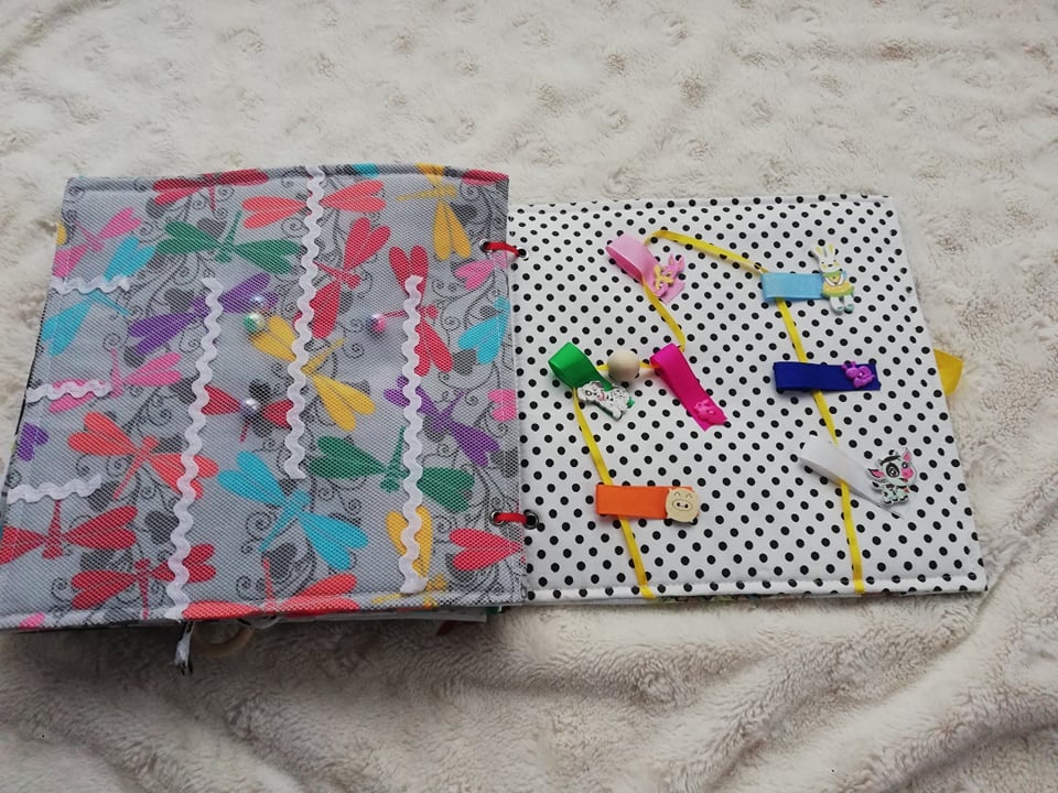 quiet book 10 stran - 3