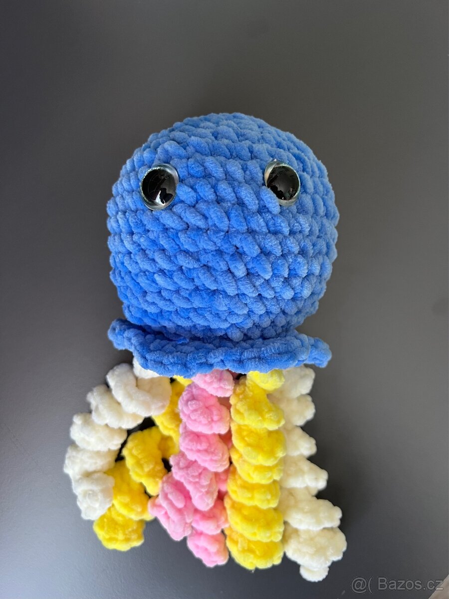 Háčkovaná medúza 🪼 - 3