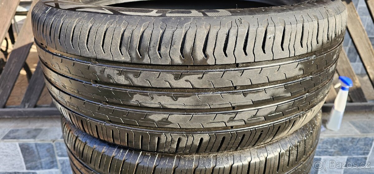 Prodám pneu Continental 235/50R19 - 3