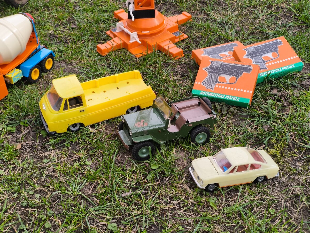 Hračky sběratelské - 3