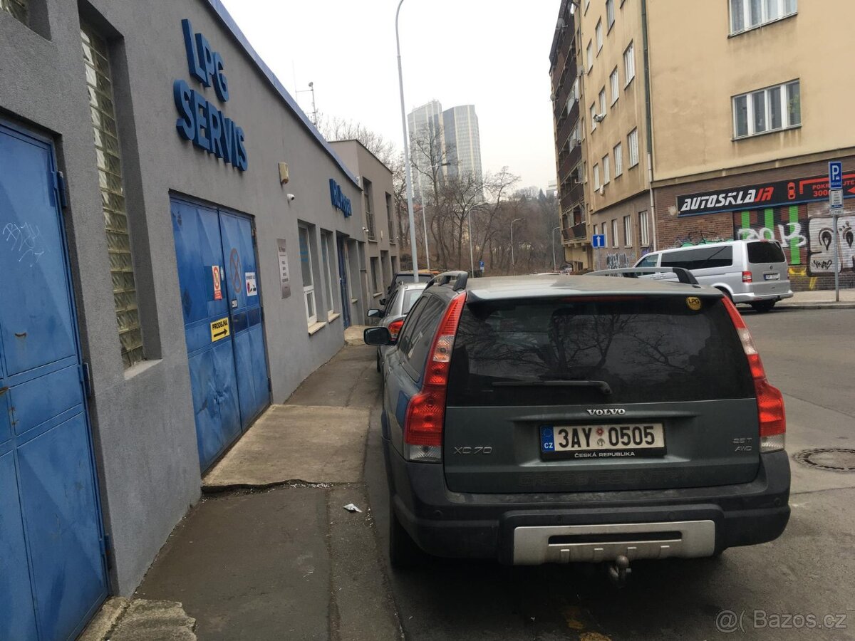 Volvo XC70 - 3