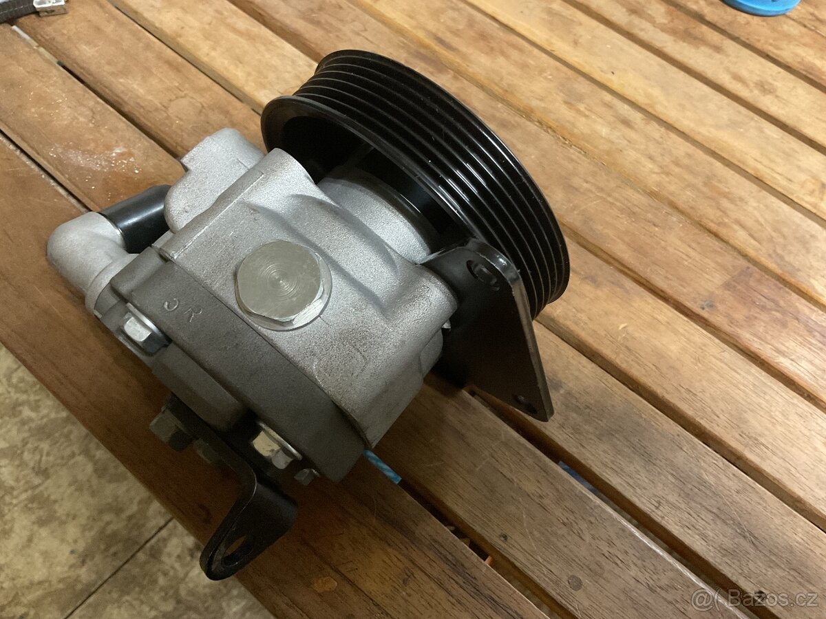 Land Rover Disovery 3-4 RR Sport - 3