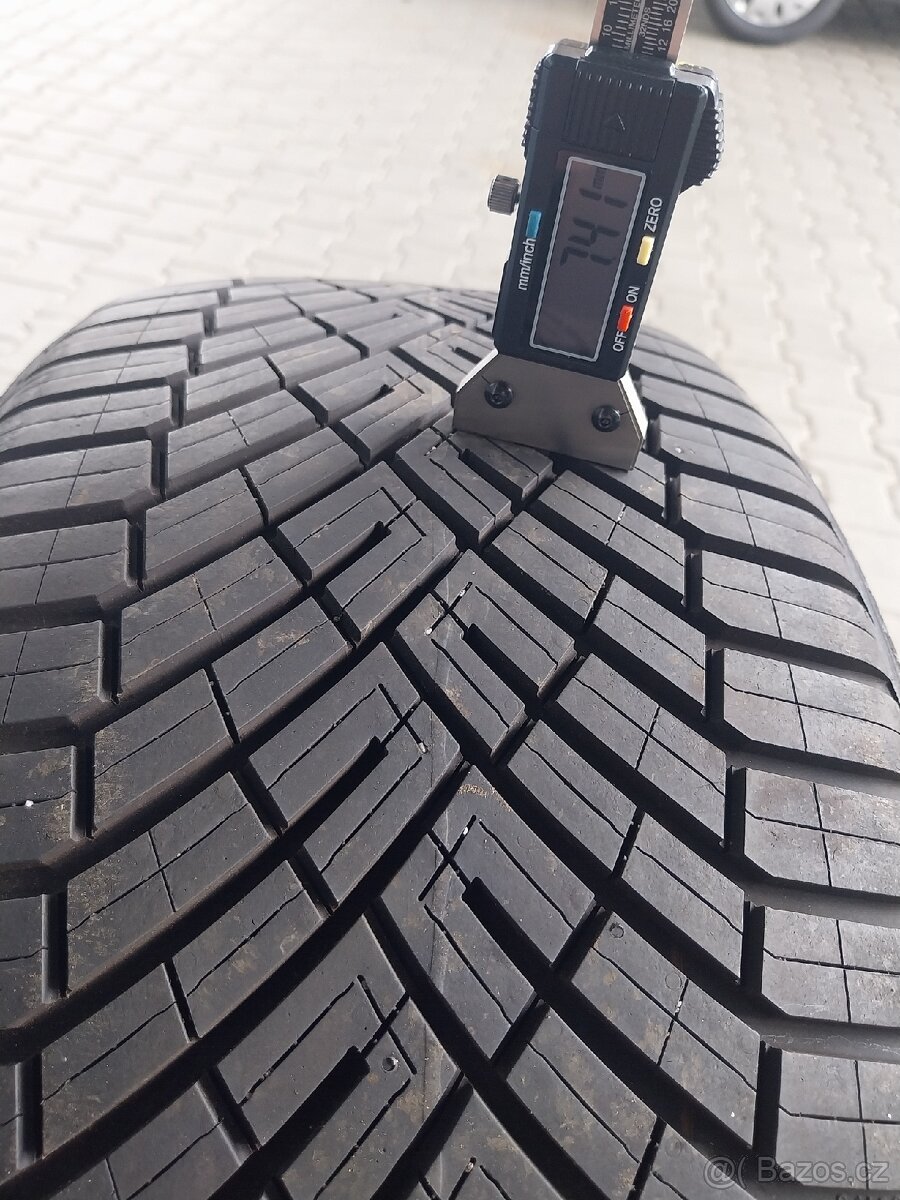 Prodám 2 x pneu Continental 235/40/18 - 3