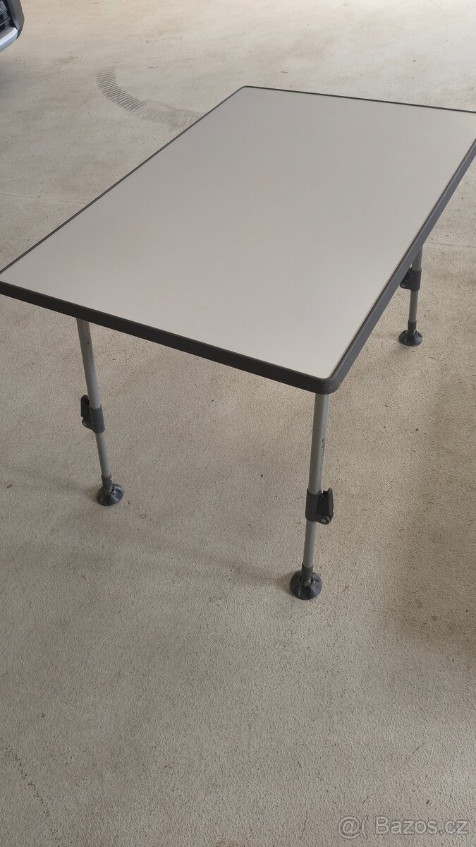 Kempingový stůl - 3