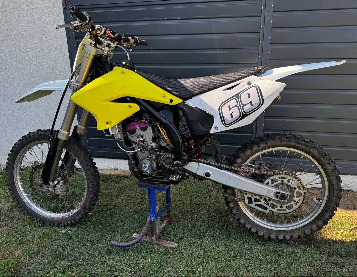 Suzuki RMZ 250 - 3