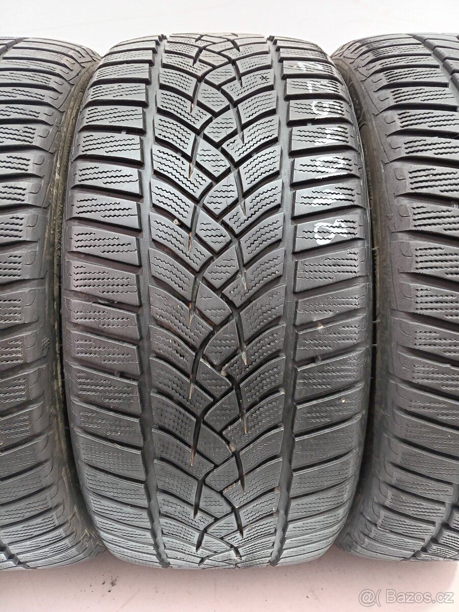 Zimní pneu 225/40/18 GoodYear - 3