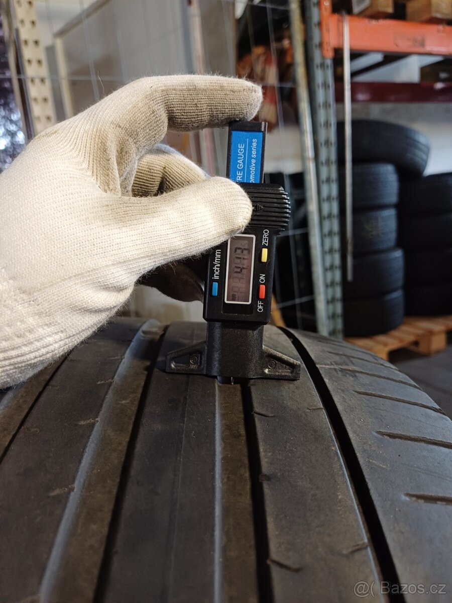 2 letní pneu 275/40R21 - 3