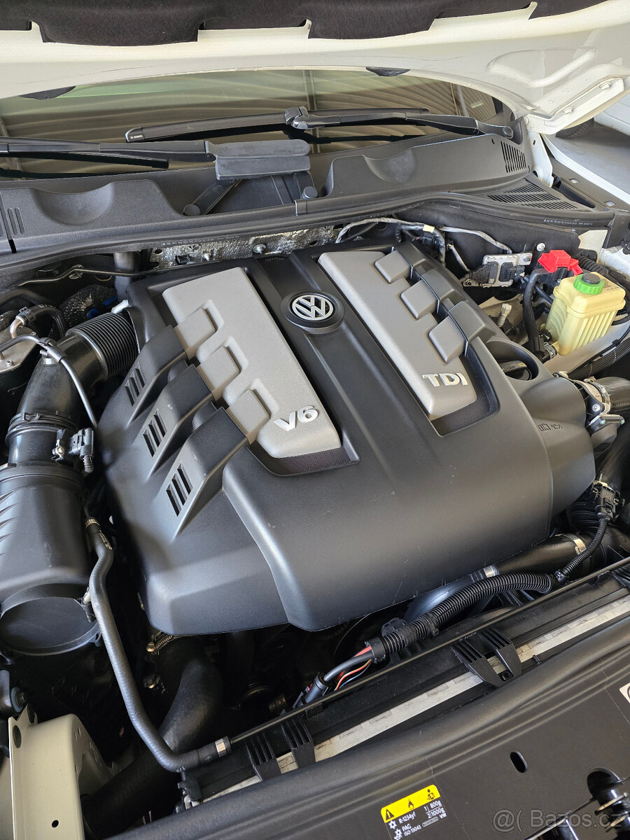 Prodám VW TOUAREG model „MASAJ“ 3.0TDI, 193kW, 4x4, 2016