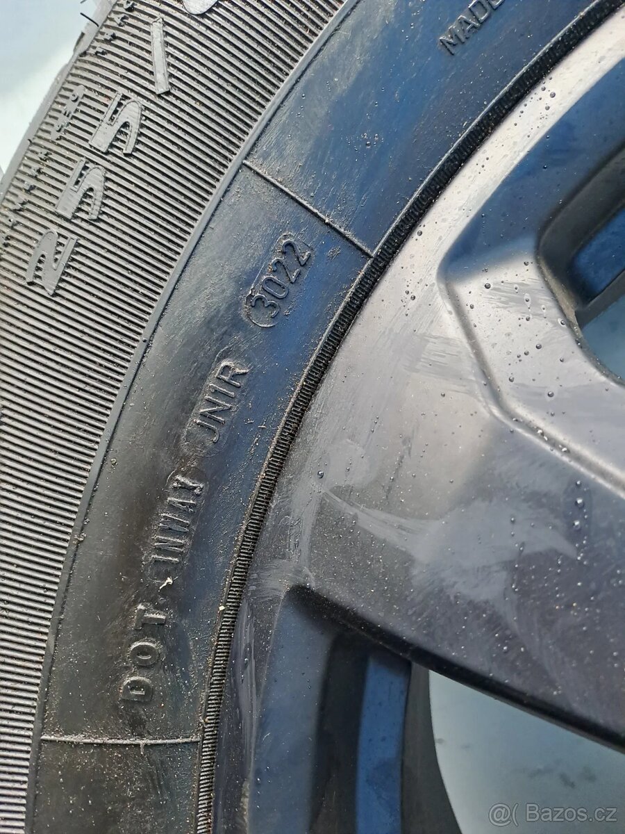 Originál sada 255/65 18 Volkswagen Amarok