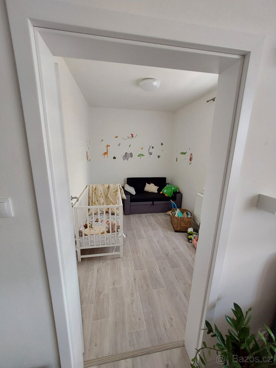 Prostorný byt 4+1 s lodžií- 85m², OV - 3