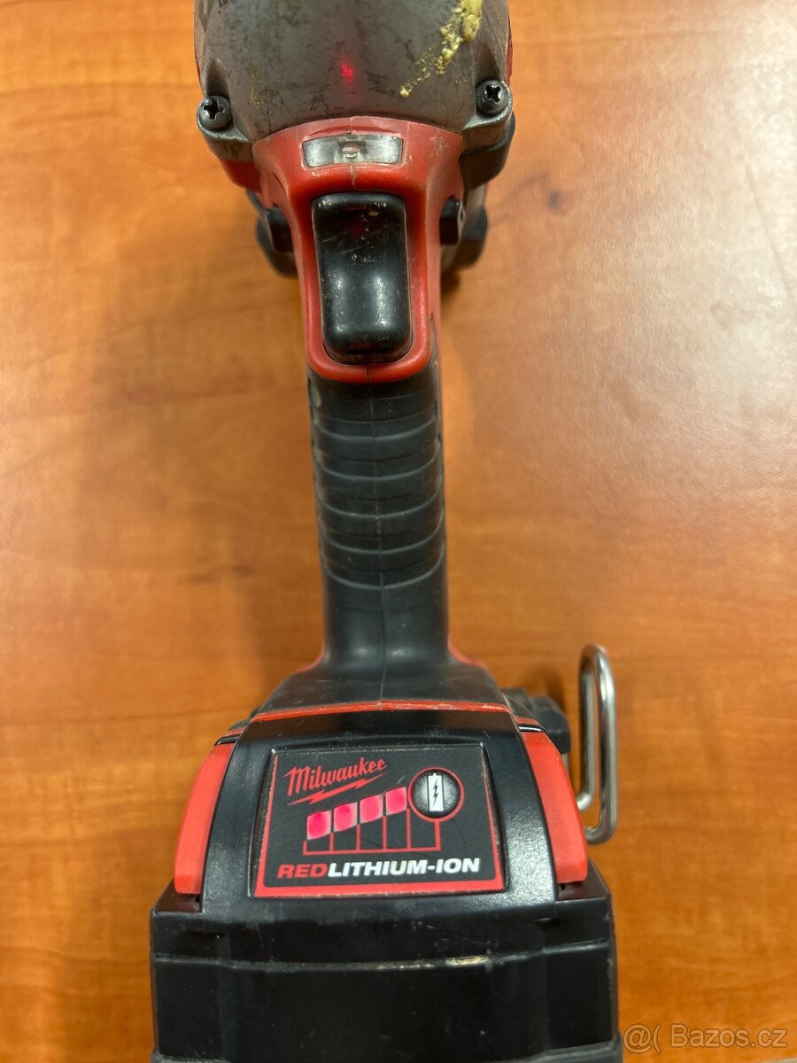 Milwaukee aku utahovák - 3