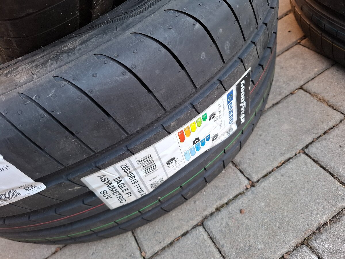 NOVÉ pneu letní BMW X5, X6 - R19 - 3