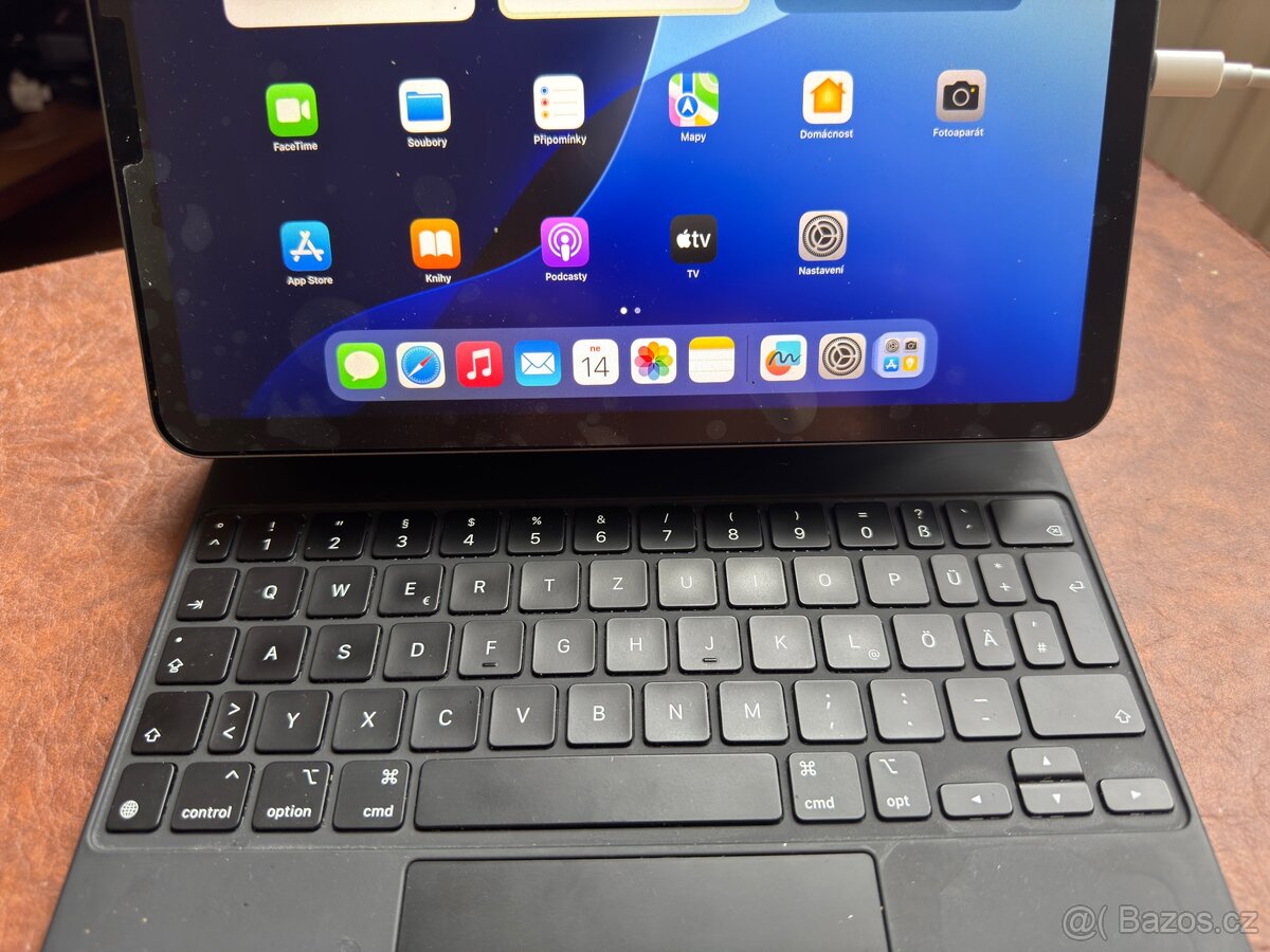 Apple Magic Keyboard with trackpad - 3