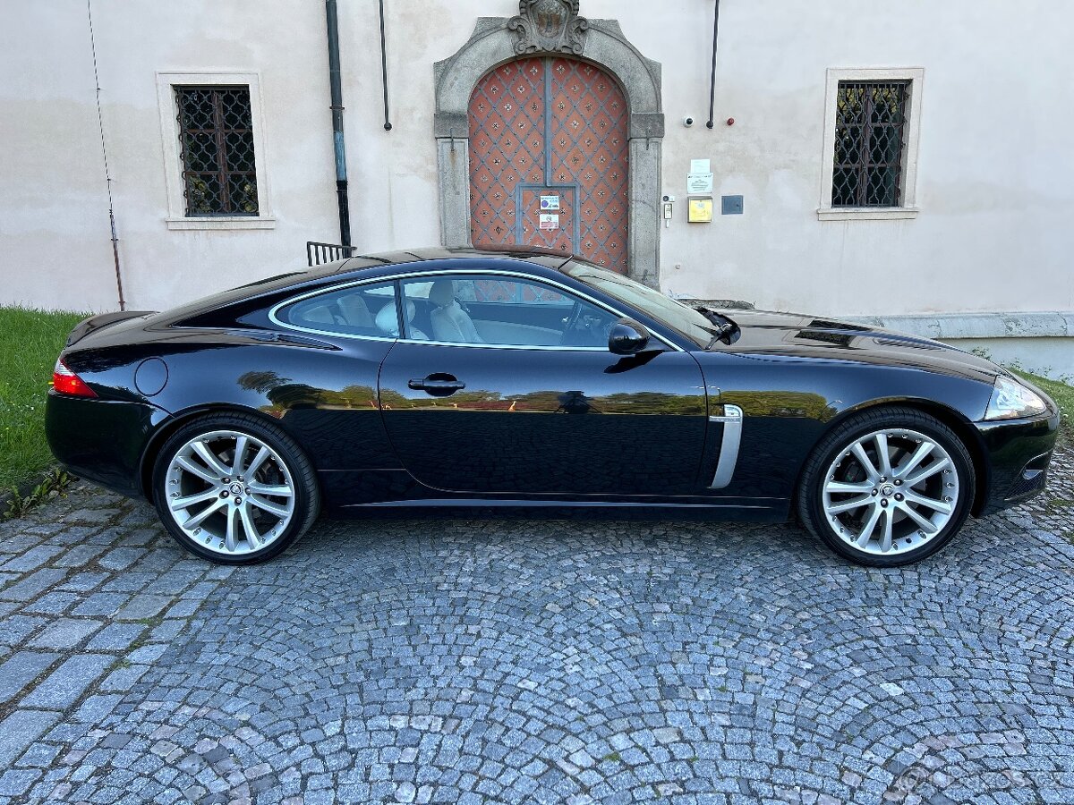 Jaguar XKR X150 4.2 superchager - 3