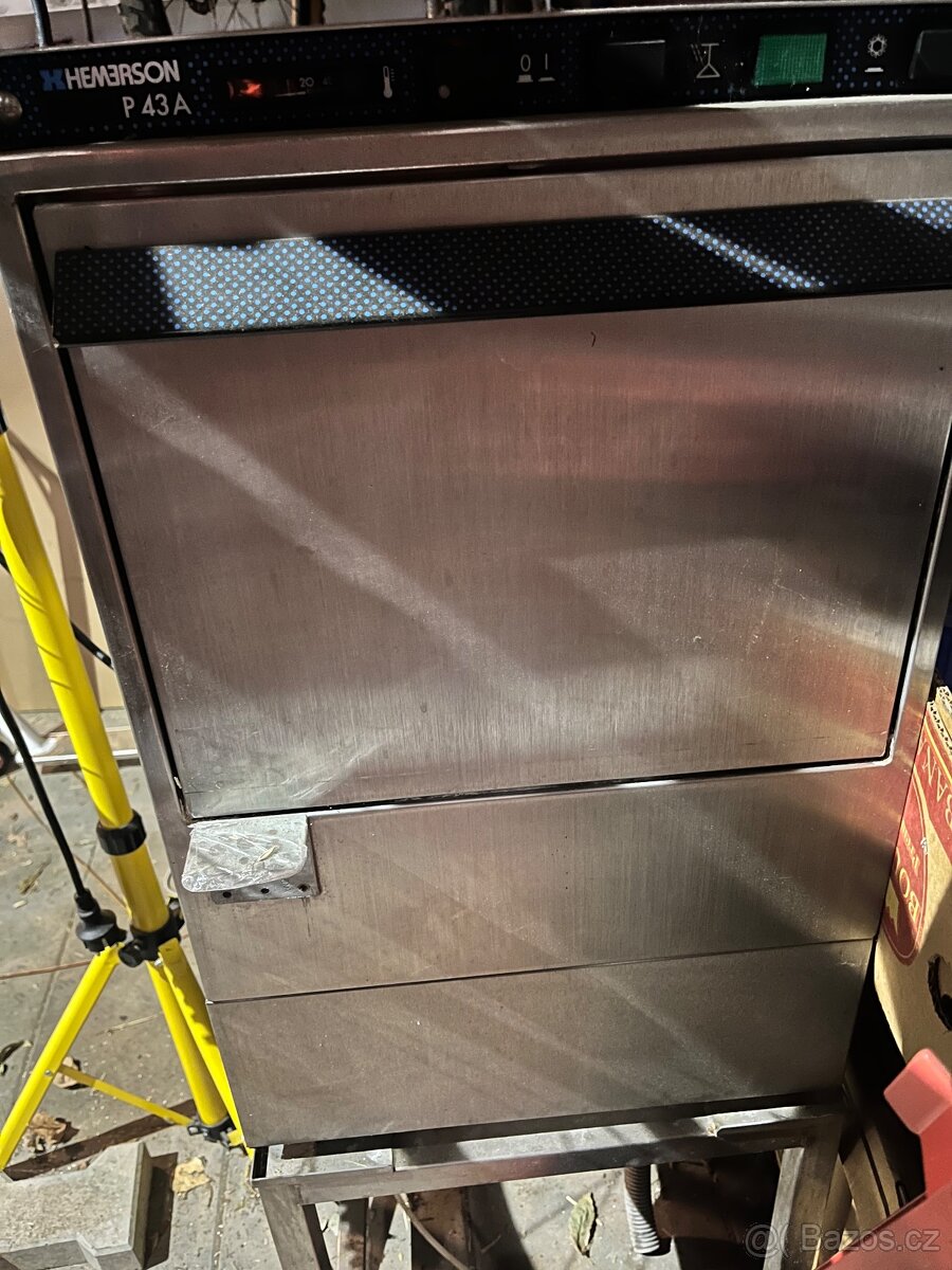 Vybaveni gastro kuchyne - 3