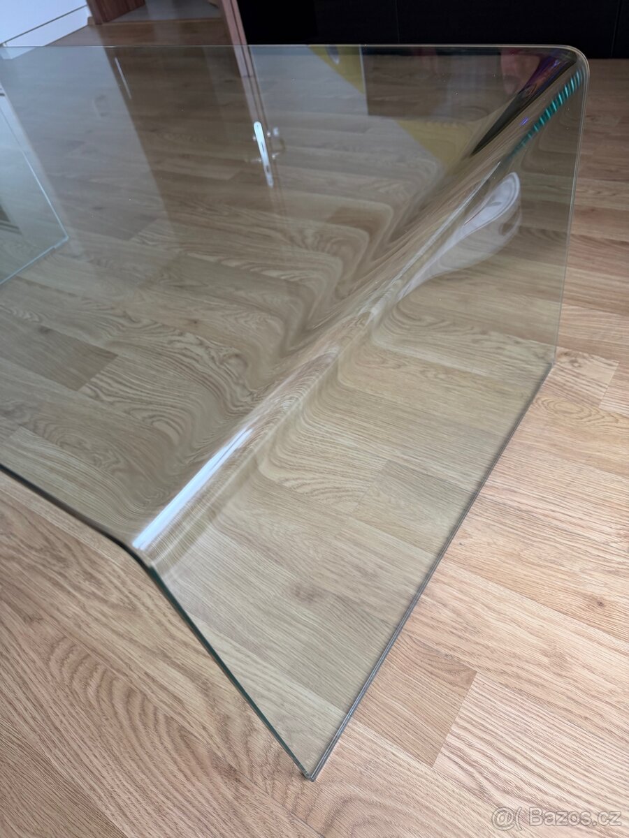 Skleněný konferenční stolek - 3