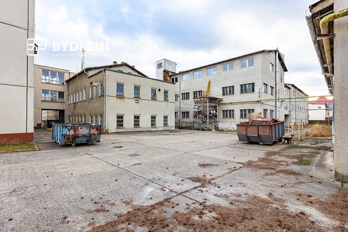 Prodej průmyslového areálu 11 341m² - 3