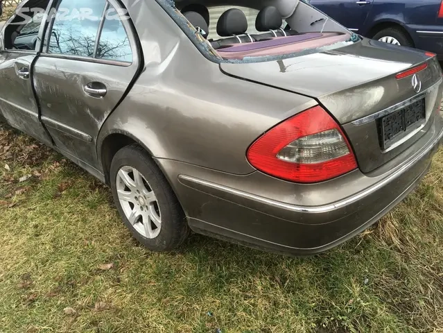 MERCEDES E W211,R.V.2008,NÁHRADNÍ DÍLY - 3