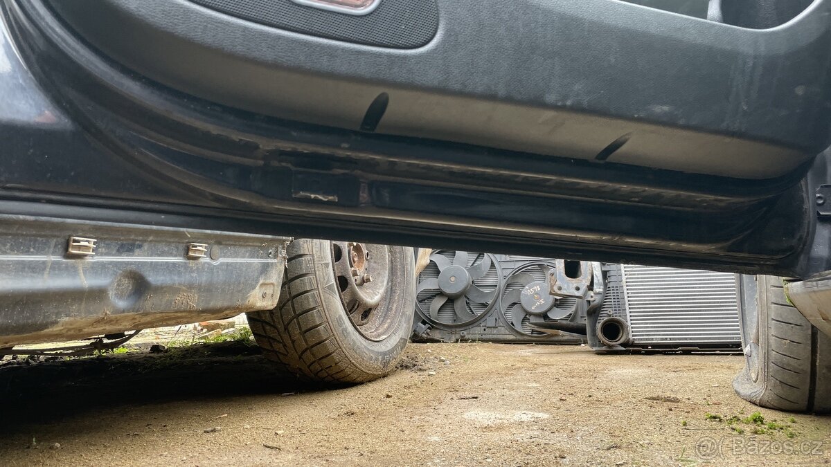 Prodám díly Octavia combi 2 před FL - 3