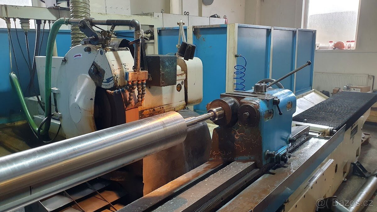 TOS Hostivař BUA E 63/3000 CNC - Bruska Hrotová - 3