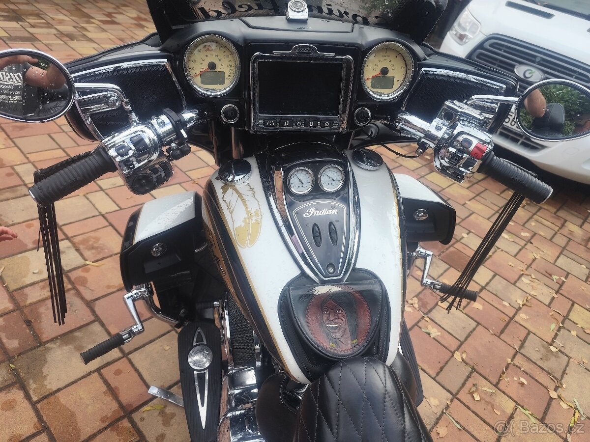 Indian Roadmaster Elite - 3