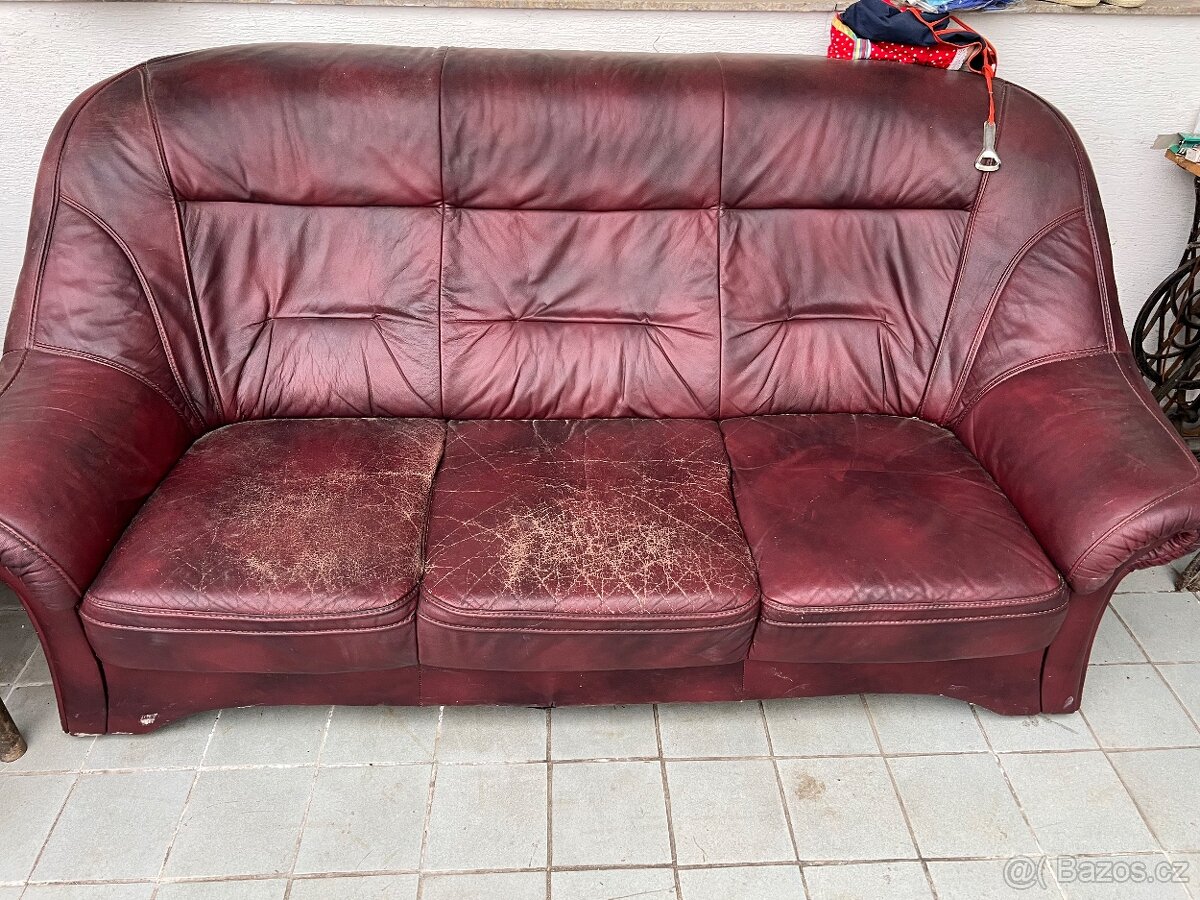 Prodám koženou sedačku + dvě křesla - 3
