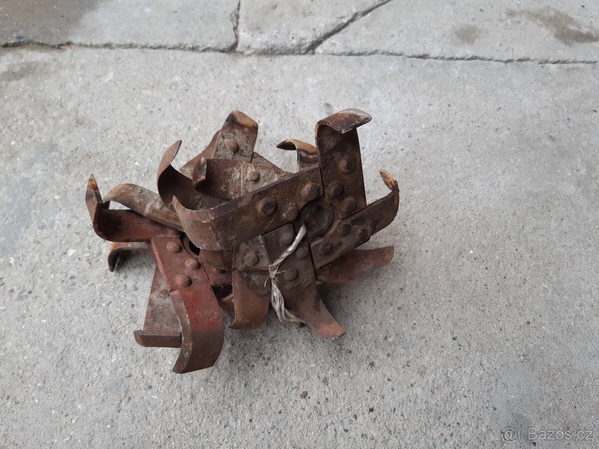 Rotavátor - nože - 3