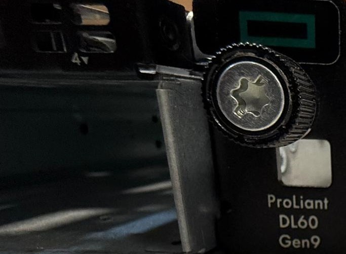 server HPE ProLiant DL60 Gen9 - 3