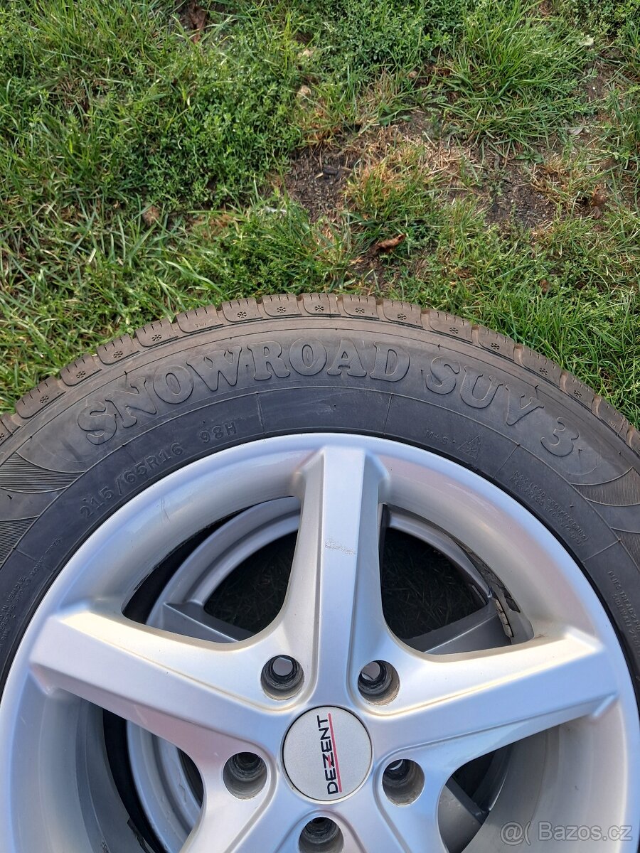 Zimní pneu 215x65 R16 + disky - 3