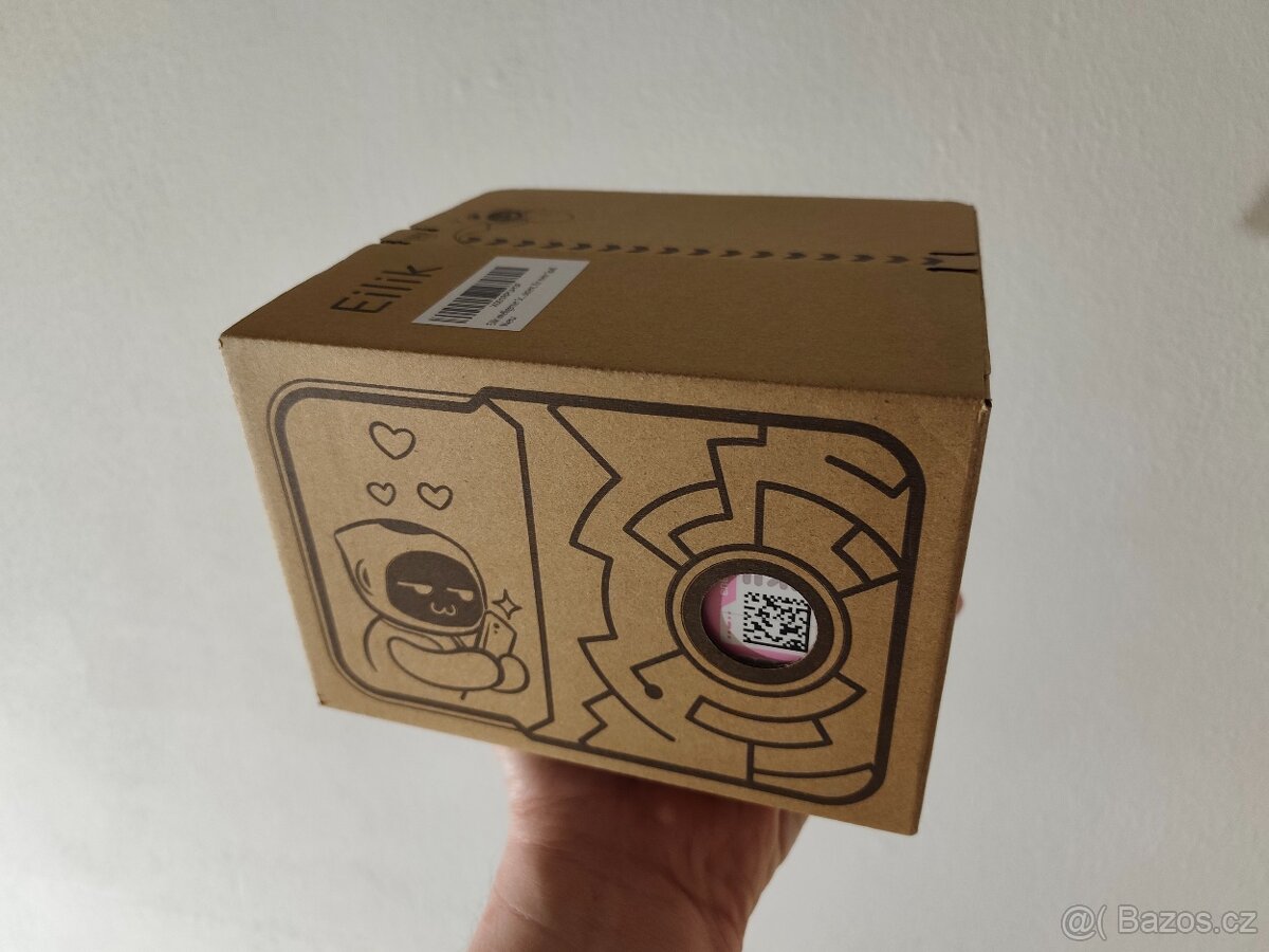 Interaktivní robůtek Eilik - 3