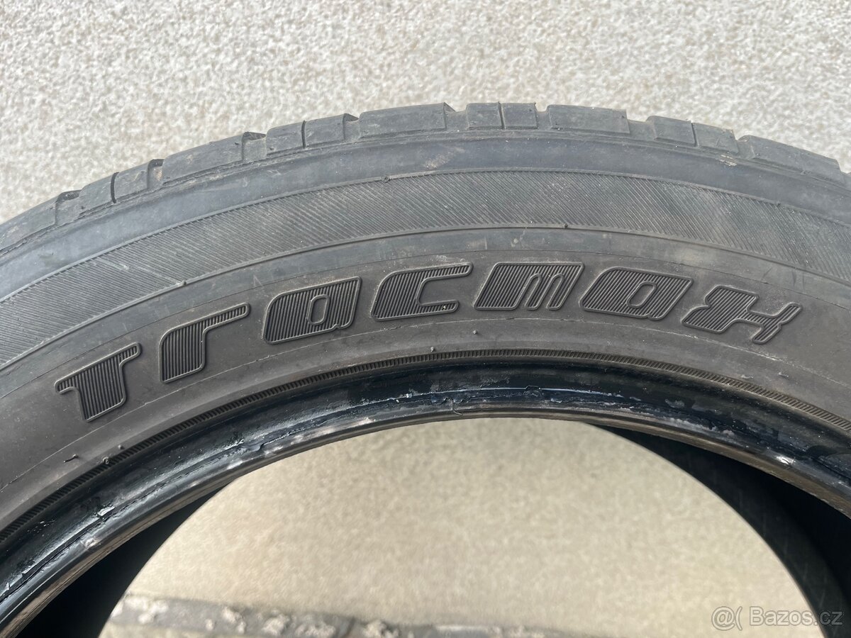 Pneu 265/50 R20 - 3