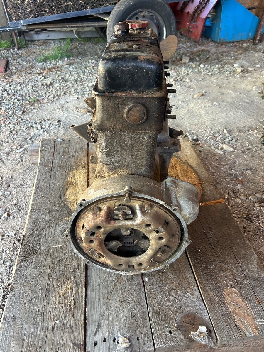 Motor Škoda 1202 - 3