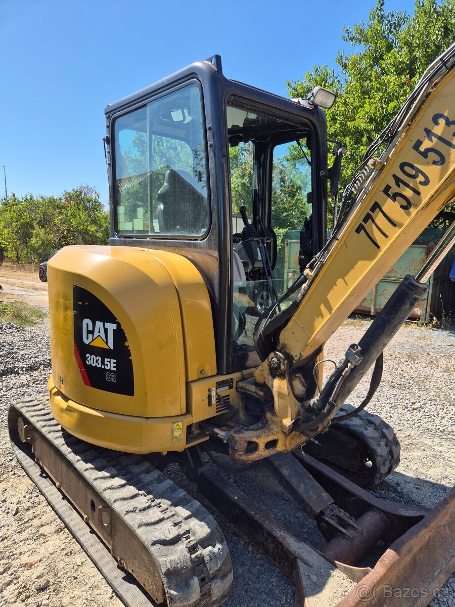 Minibagr CAT 303.5 CR - 3
