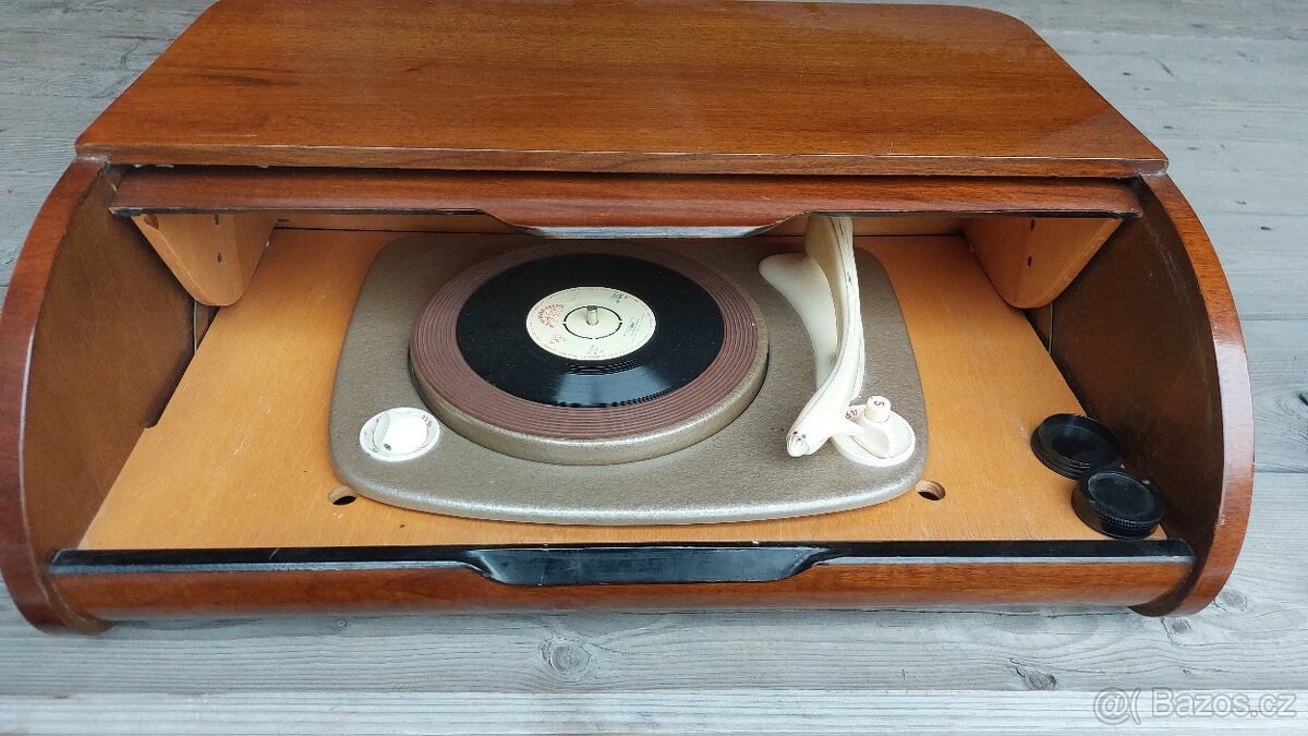 Tesla Romance rádio + gramofon - 3