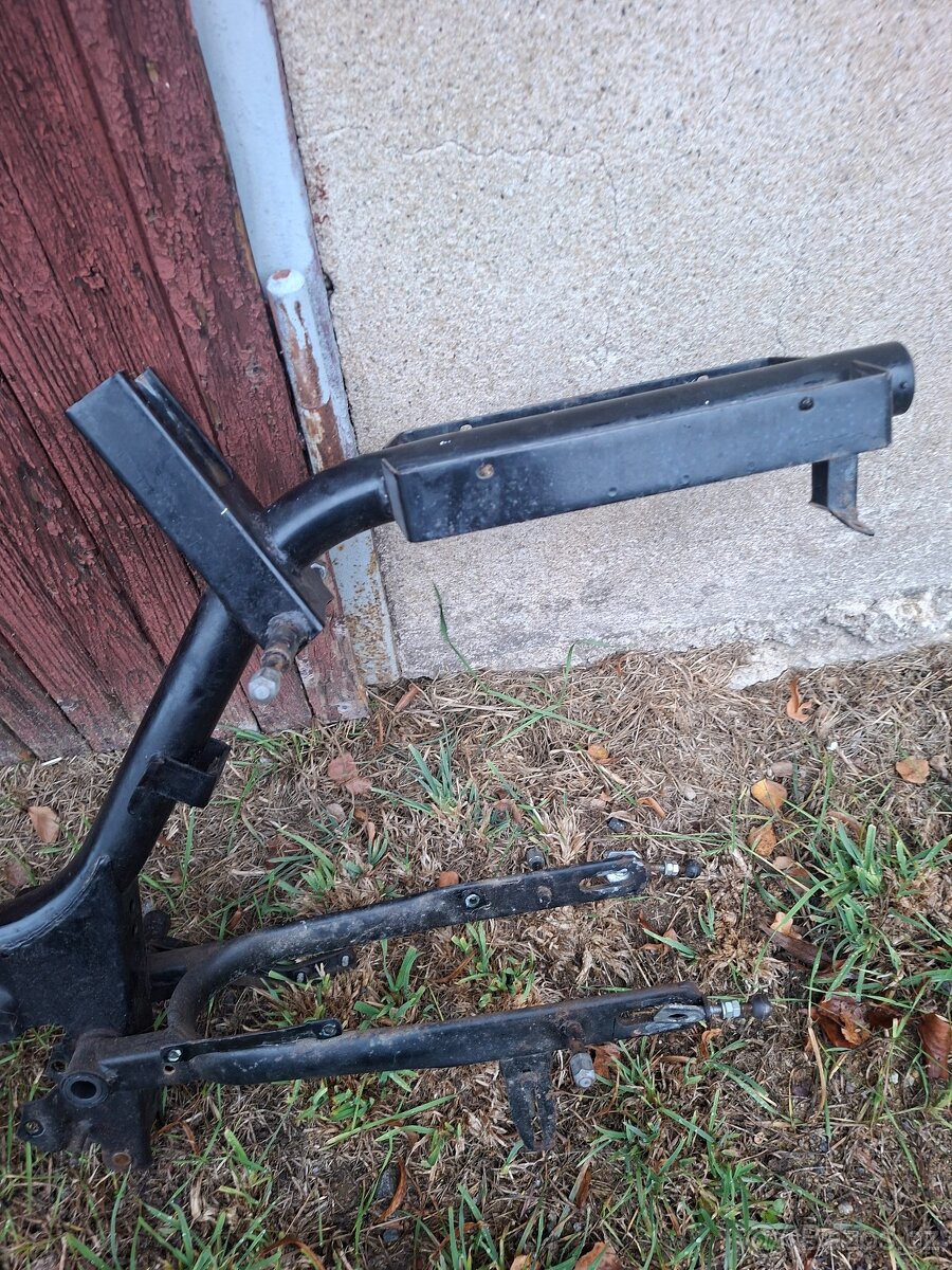 Babetta 210 rám - 3