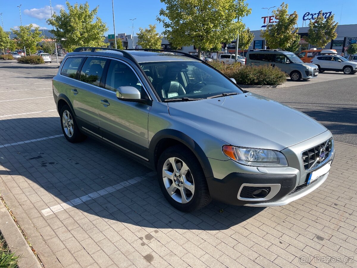 Volvo XC70 AWD MY2010 D5 151 kW automat - 3