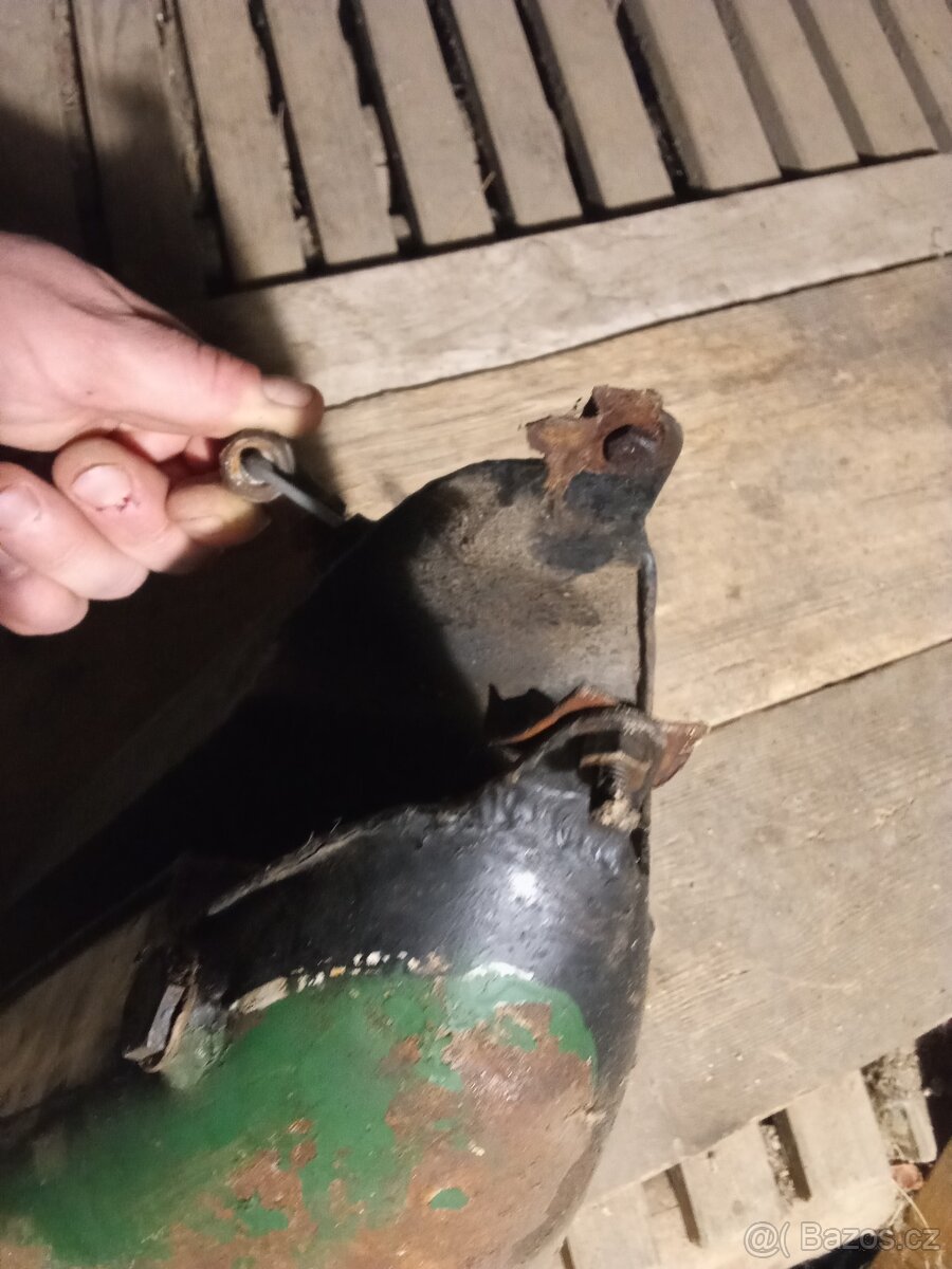 Nádrž ČZ 150C - 3