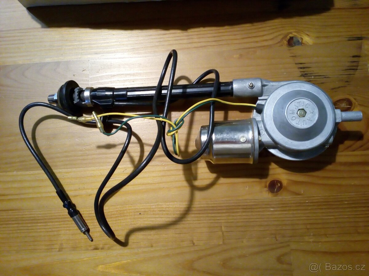 Anténa elektricky vysouvací na auto, dobová nepoužitá - 3