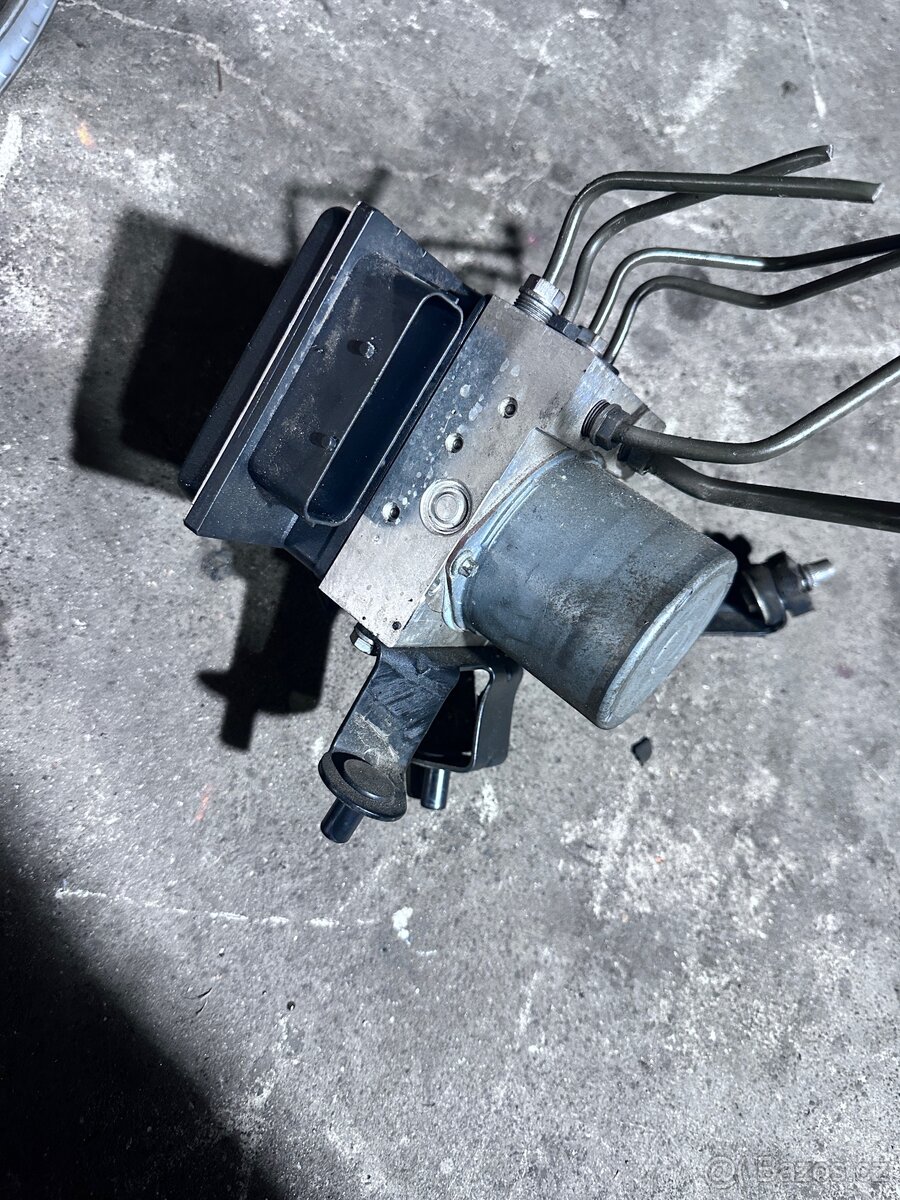 Bmw e60/61 řidiči jednotka ABS - 3