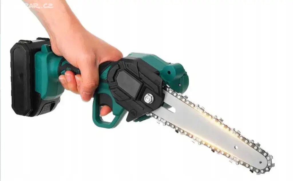 AKUMULÁTOROVÁ ŘETĚZOVÁ PILA 6' Kraft&Dele - 3